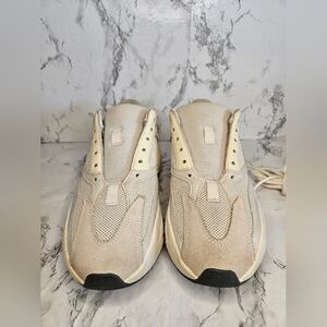 adidas Yeezy Boost 700 V1 Analog - Size 9